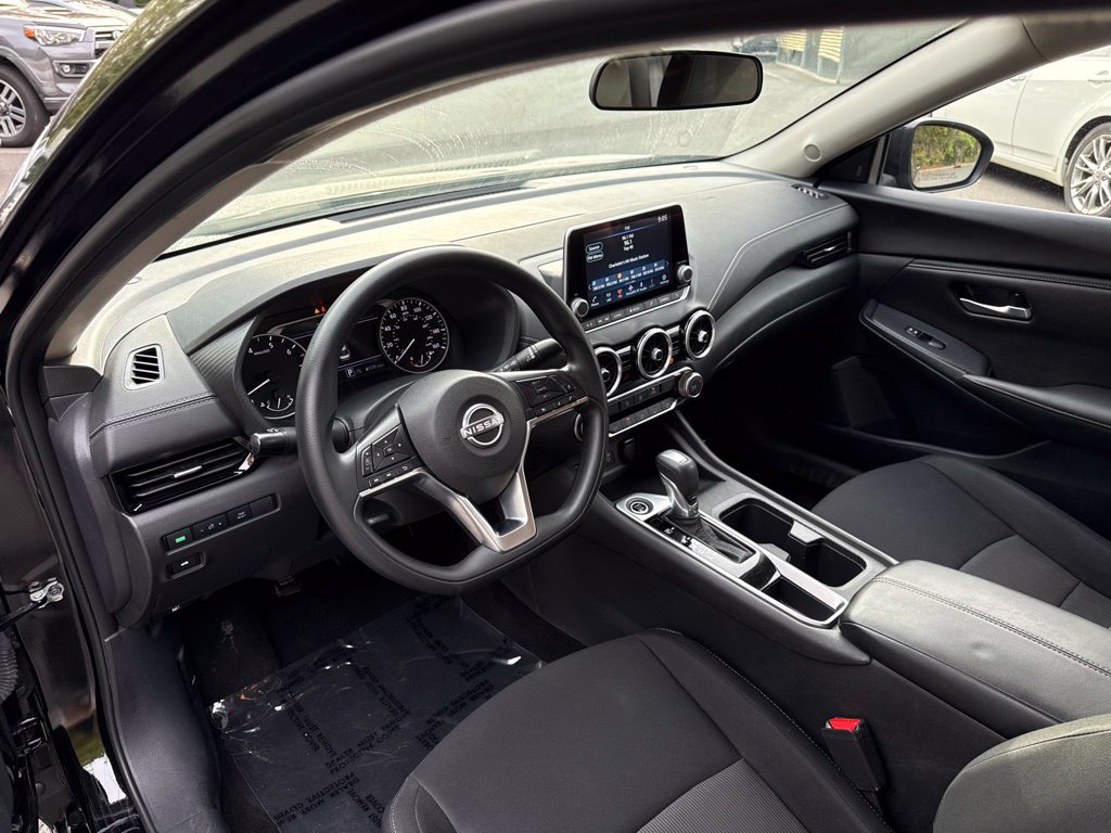 Certified 2025 Nissan Sentra SV FWD image 17