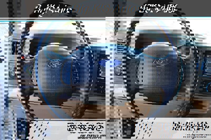 Used 2003 Ford F250 XLT image 8