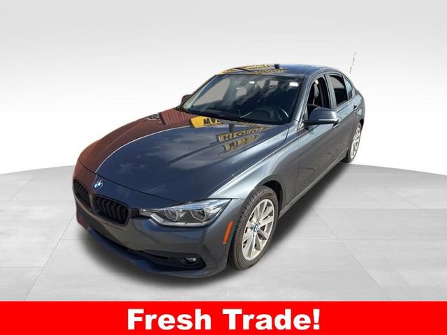 Used 2018 BMW 320i Sedan w/ Convenience Package image 1