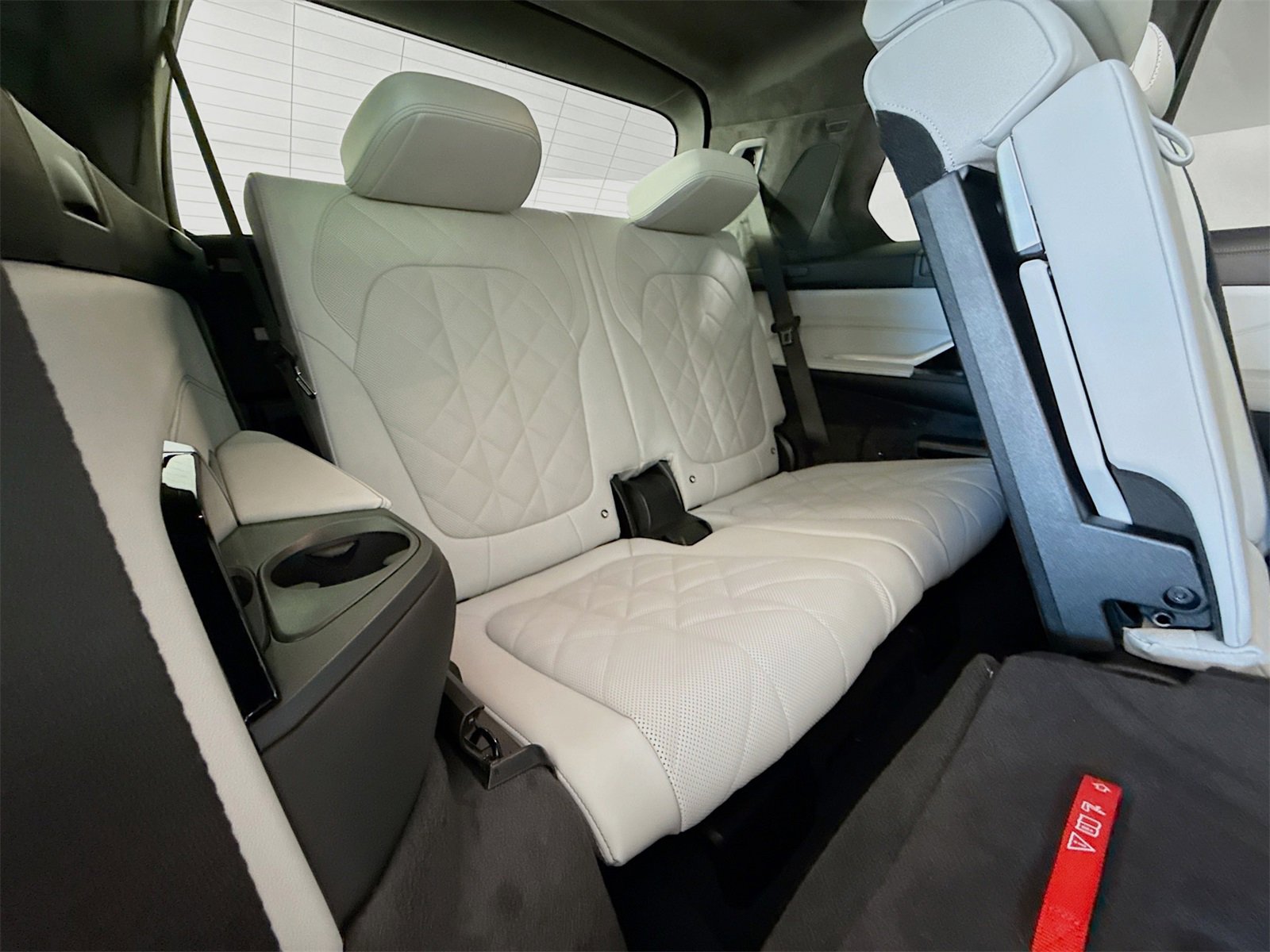 New 2026 BMW X7 xDrive40i w/ Executive Package image 29