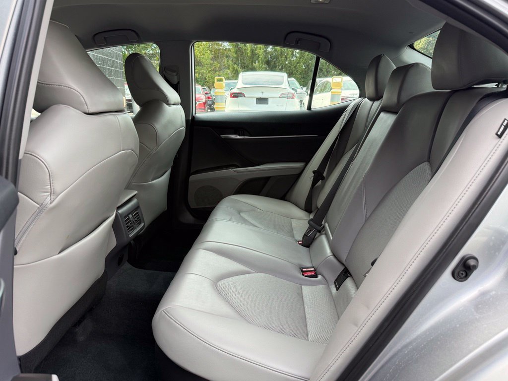 Used 2023 Toyota Camry XLE FWD image 12