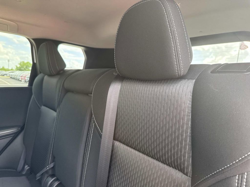 Used 2025 Mitsubishi Outlander ES image 13