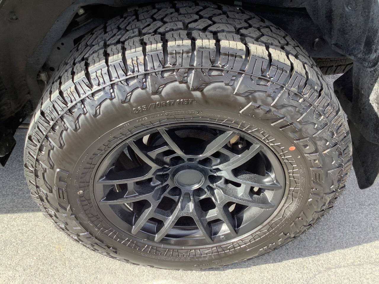 Used 2022 Toyota 4Runner TRD Off-Road Premium AWD/4WD image 34