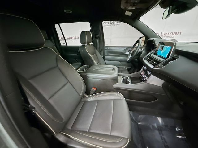 Used 2024 GMC Yukon XL SLT w/ SLT Luxury Package image 30