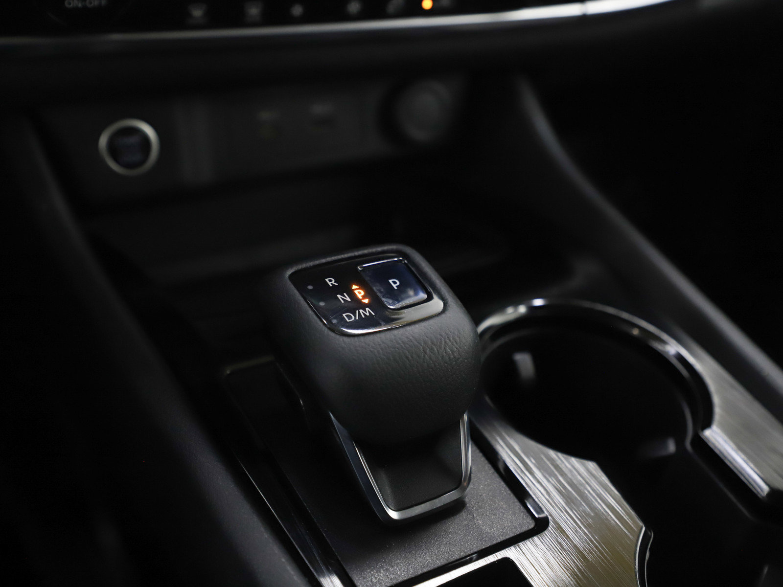 Used 2021 Nissan Rogue SV image 23