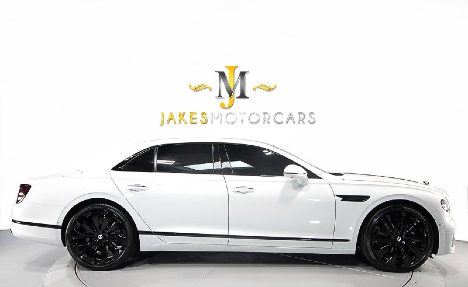 Used 2021 Bentley Flying Spur V8 image 13