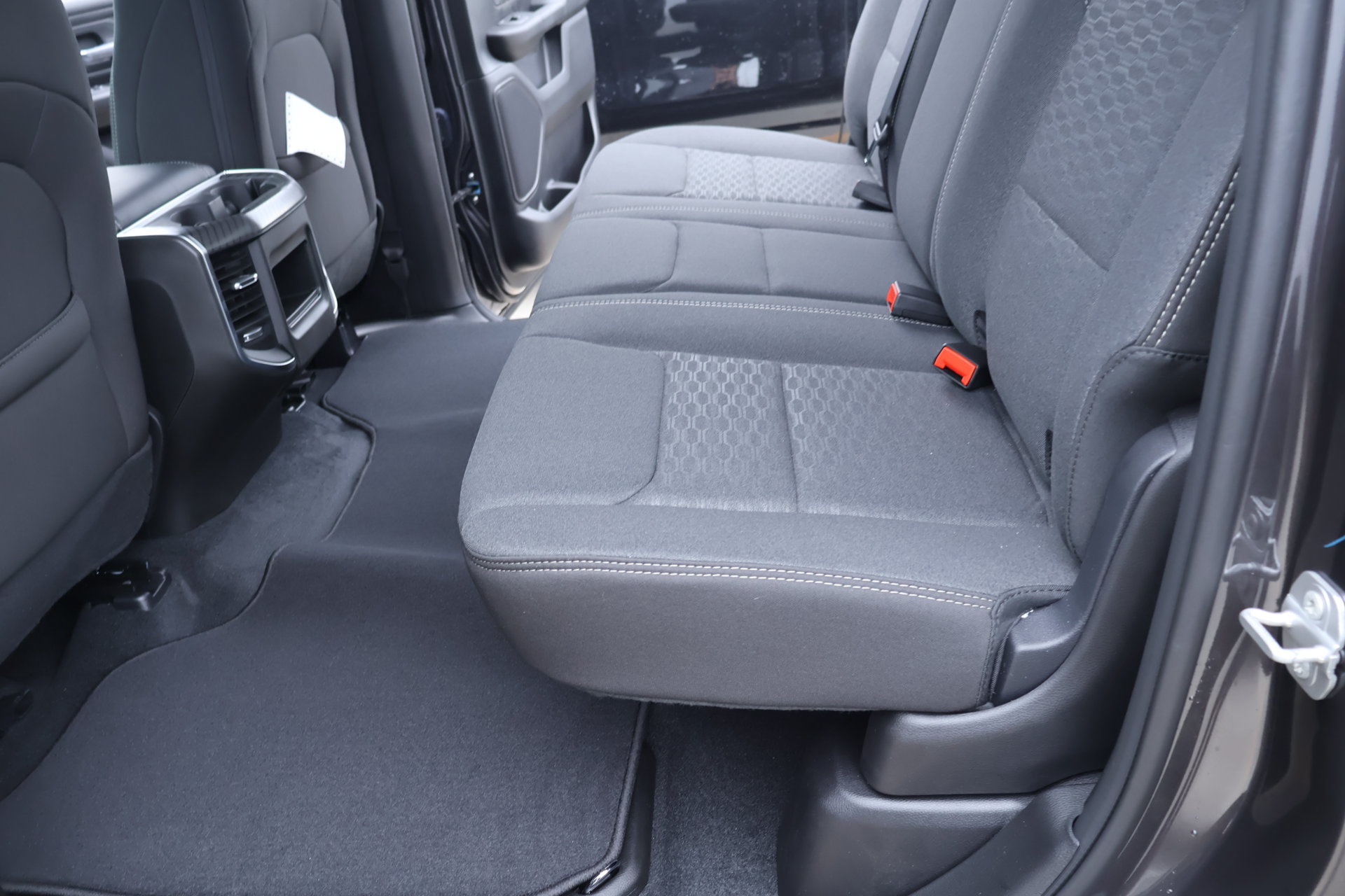 New 2027 RAM 1500 Express AWD/4WD image 11