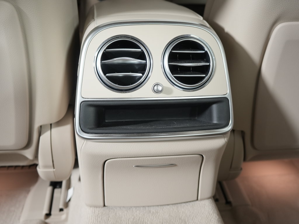 Used 2020 Mercedes-Benz S 560 4MATIC Sedan image 33