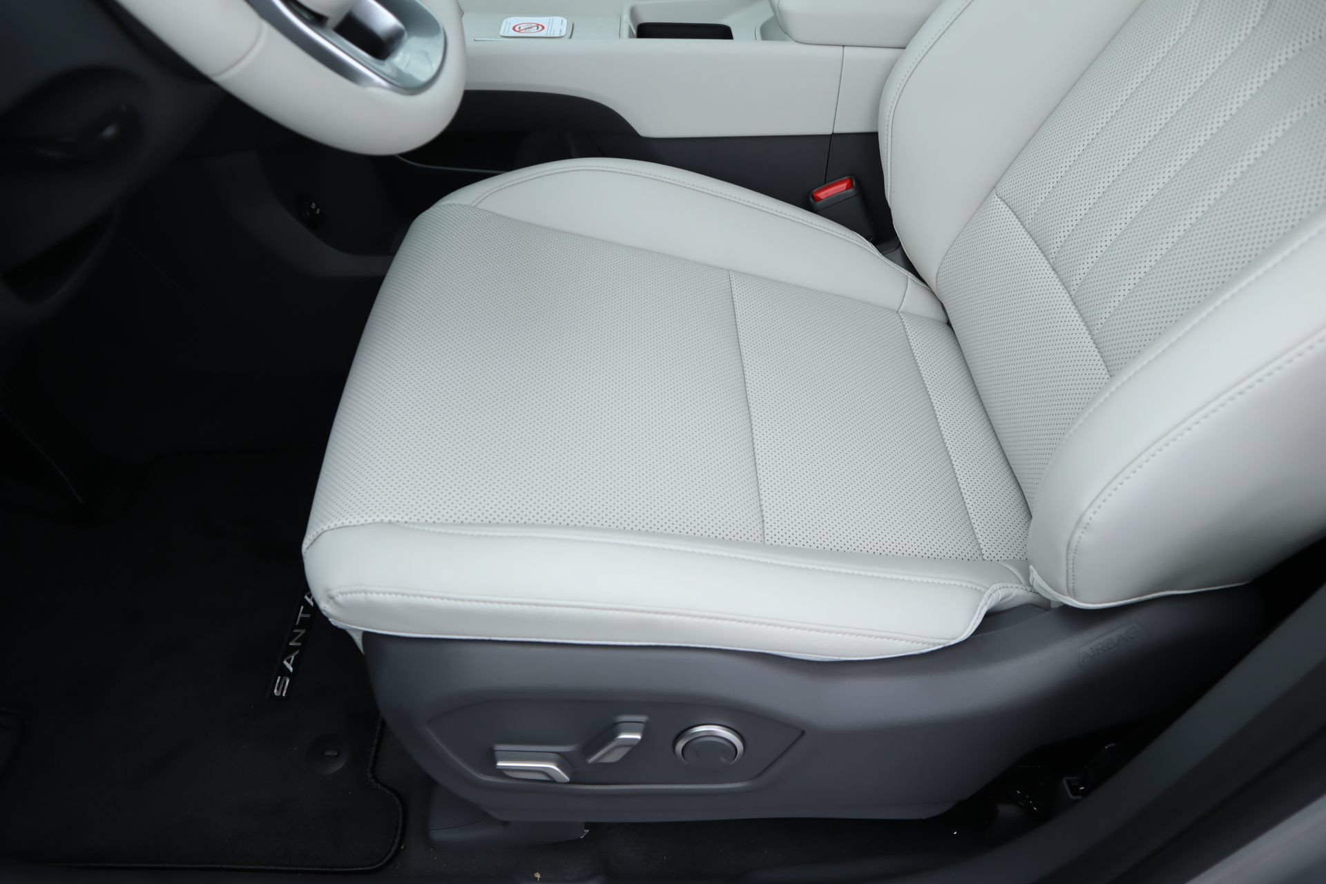 New 2027 Hyundai Santa Fe SEL FWD image 16