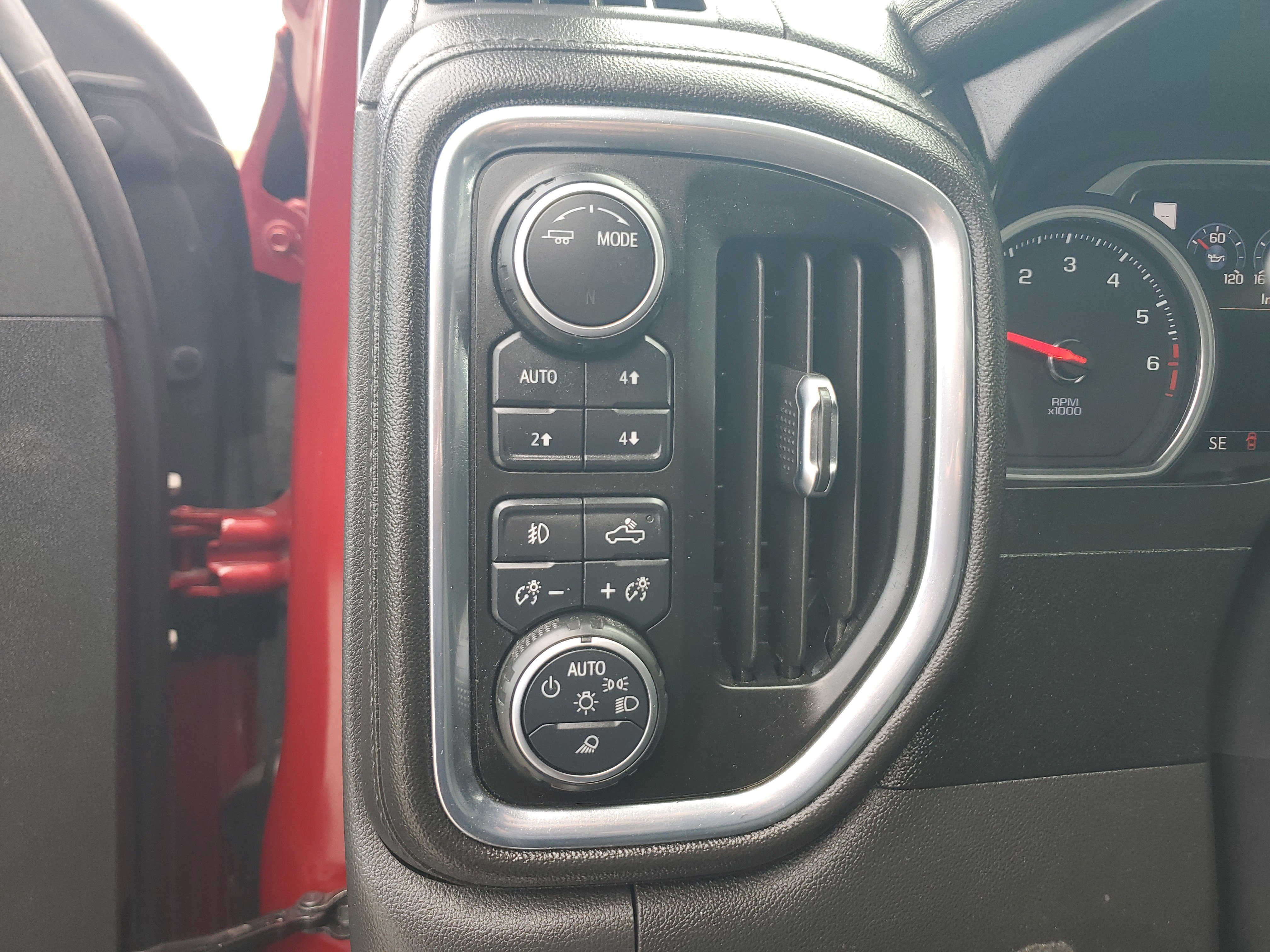 Used 2021 Chevrolet Silverado 1500 High Country AWD/4WD image 23