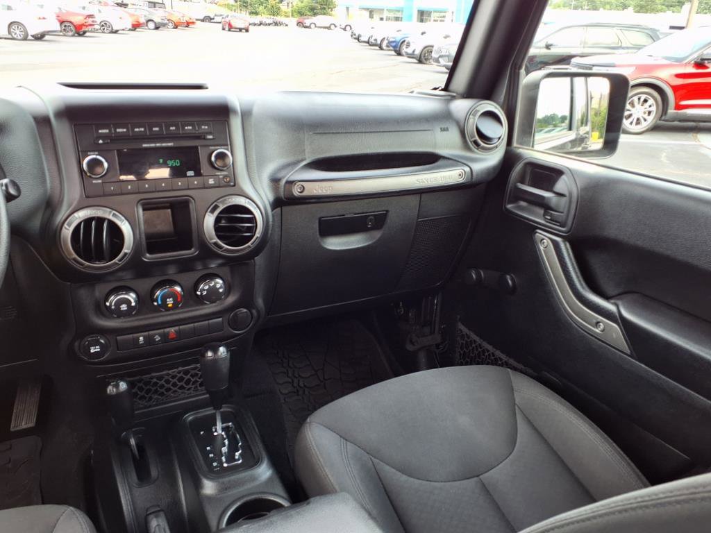 Used 2017 Jeep Wrangler Unlimited Sport image 23