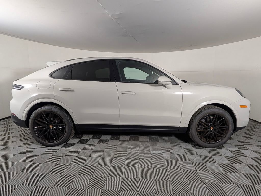 New 2026 Porsche Cayenne Coupe AWD/4WD image 8