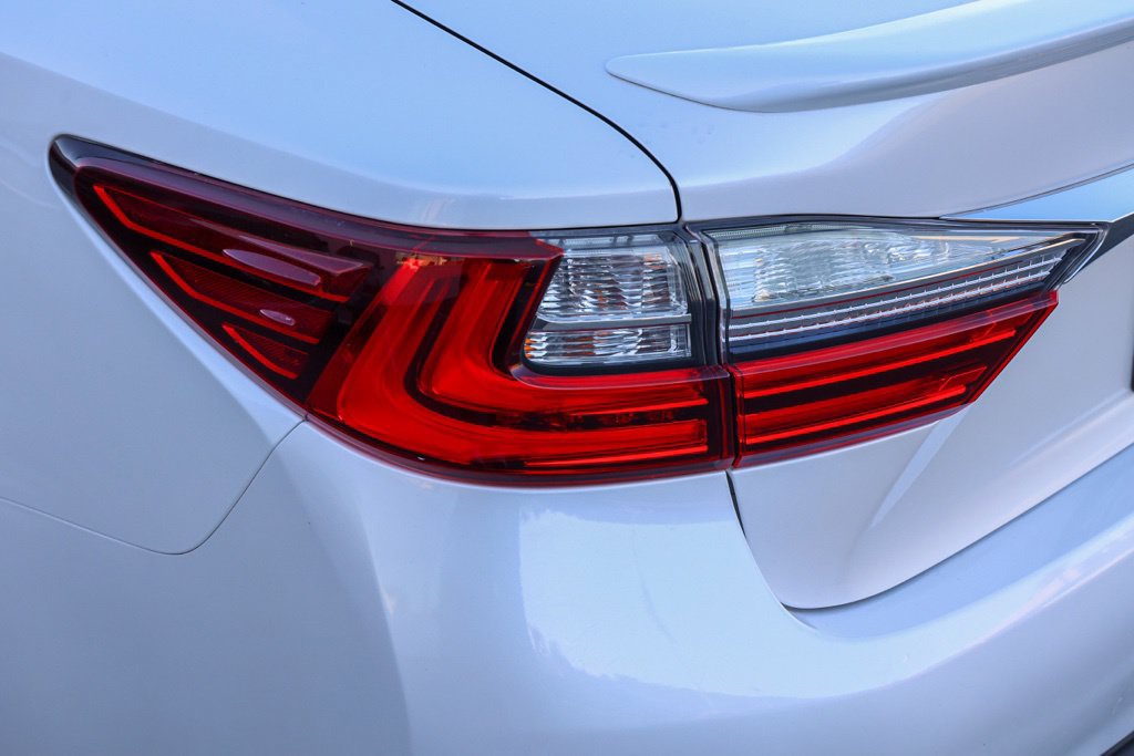 Used 2017 Lexus ES 350 w/ Navigation System Package FWD image 8