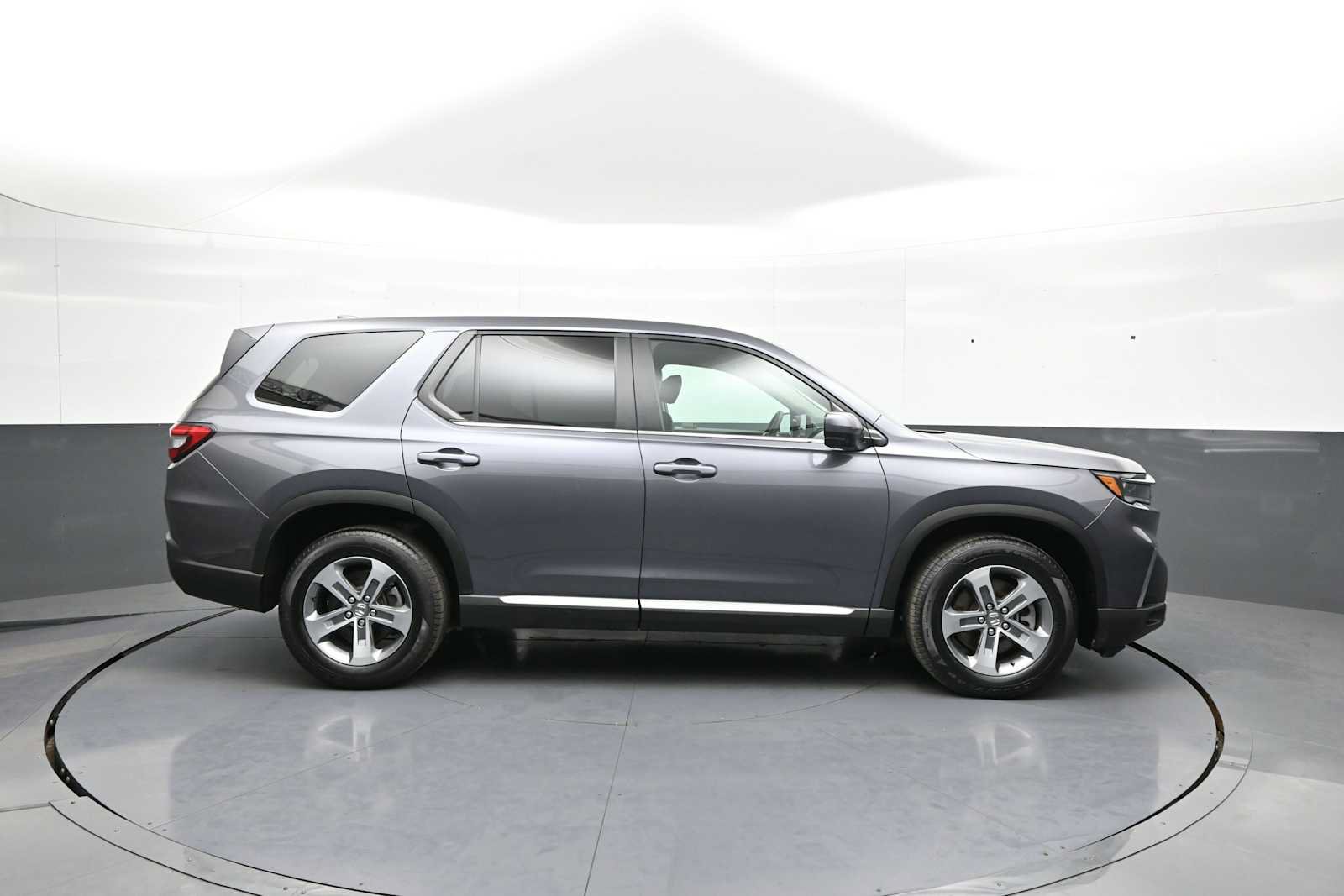 Used 2023 Honda Pilot EX-L image 4