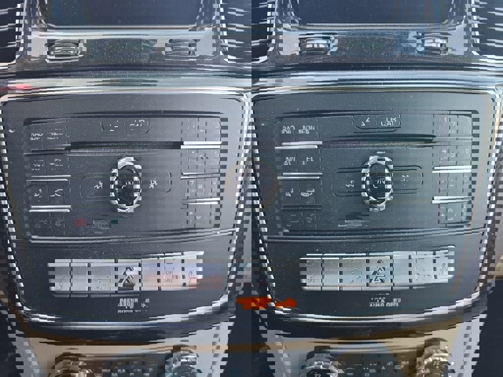 Used 2018 Mercedes-Benz GLE 350 4MATIC w/ Premium 2 Package image 24