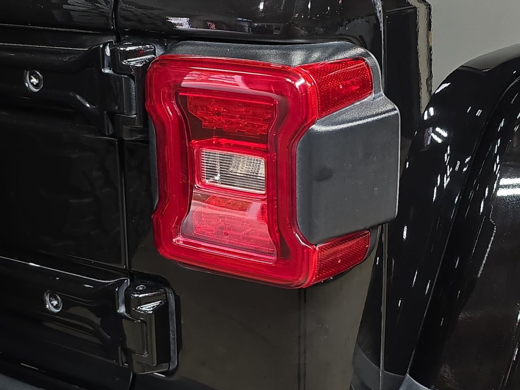 Used 2020 Jeep Wrangler Unlimited Rubicon AWD/4WD image 30