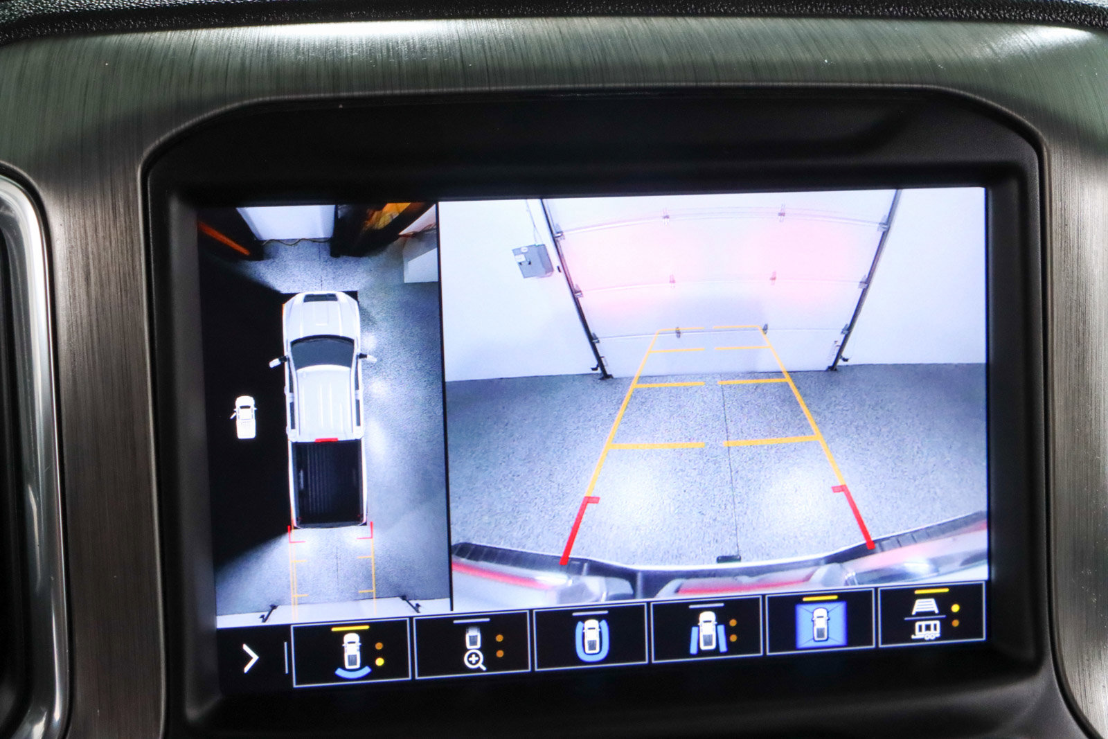 Used 2023 GMC Sierra 2500 Denali w/ Denali Ultimate Package image 20