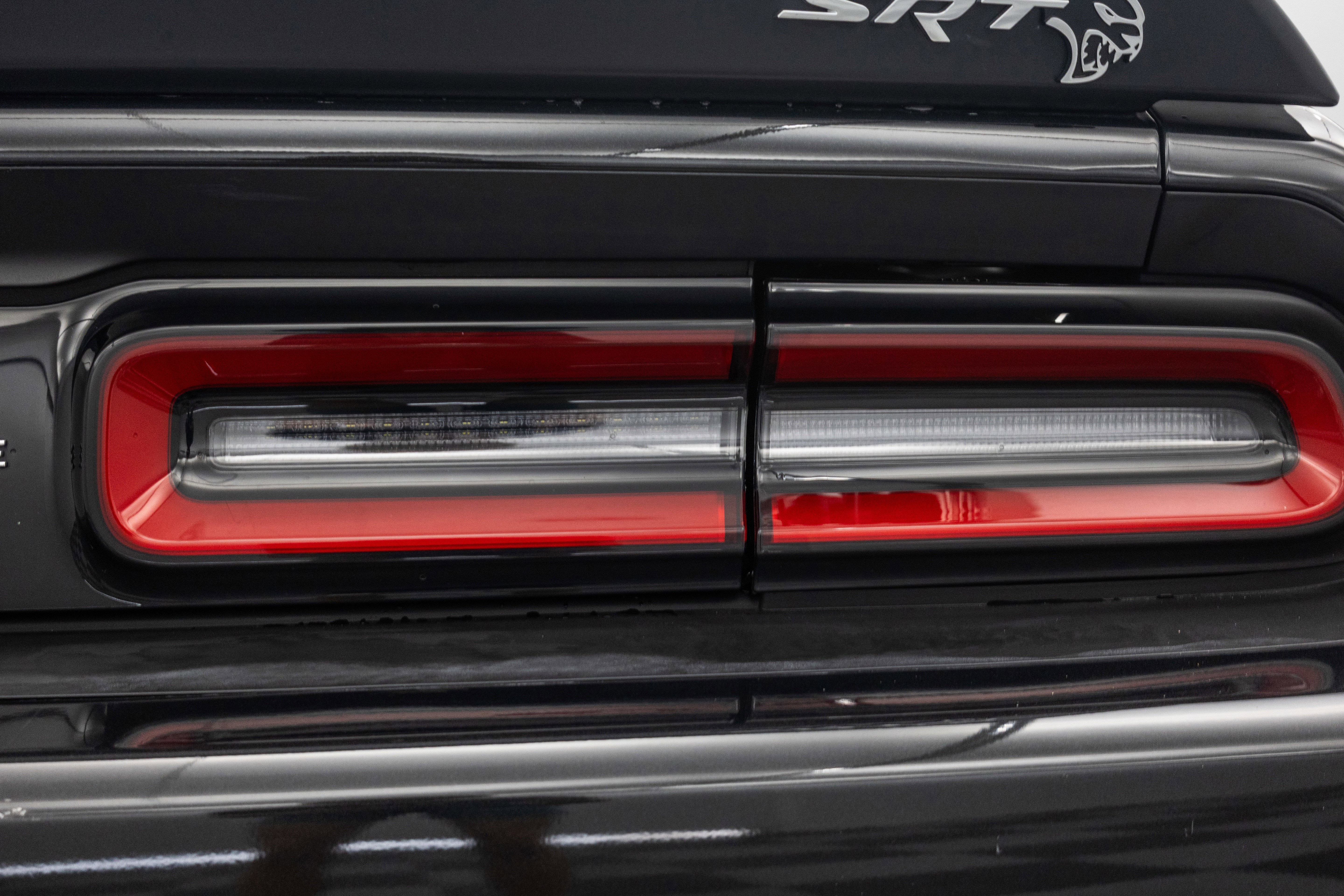 Used 2015 Dodge Challenger SRT Hellcat image 25