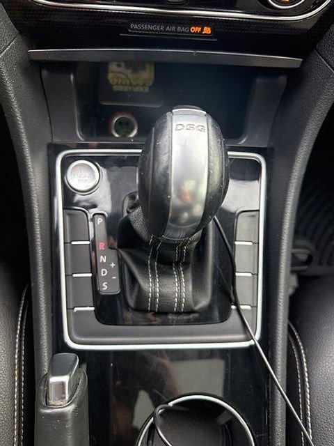 Used 2018 Volkswagen Passat 3.6 FWD image 12
