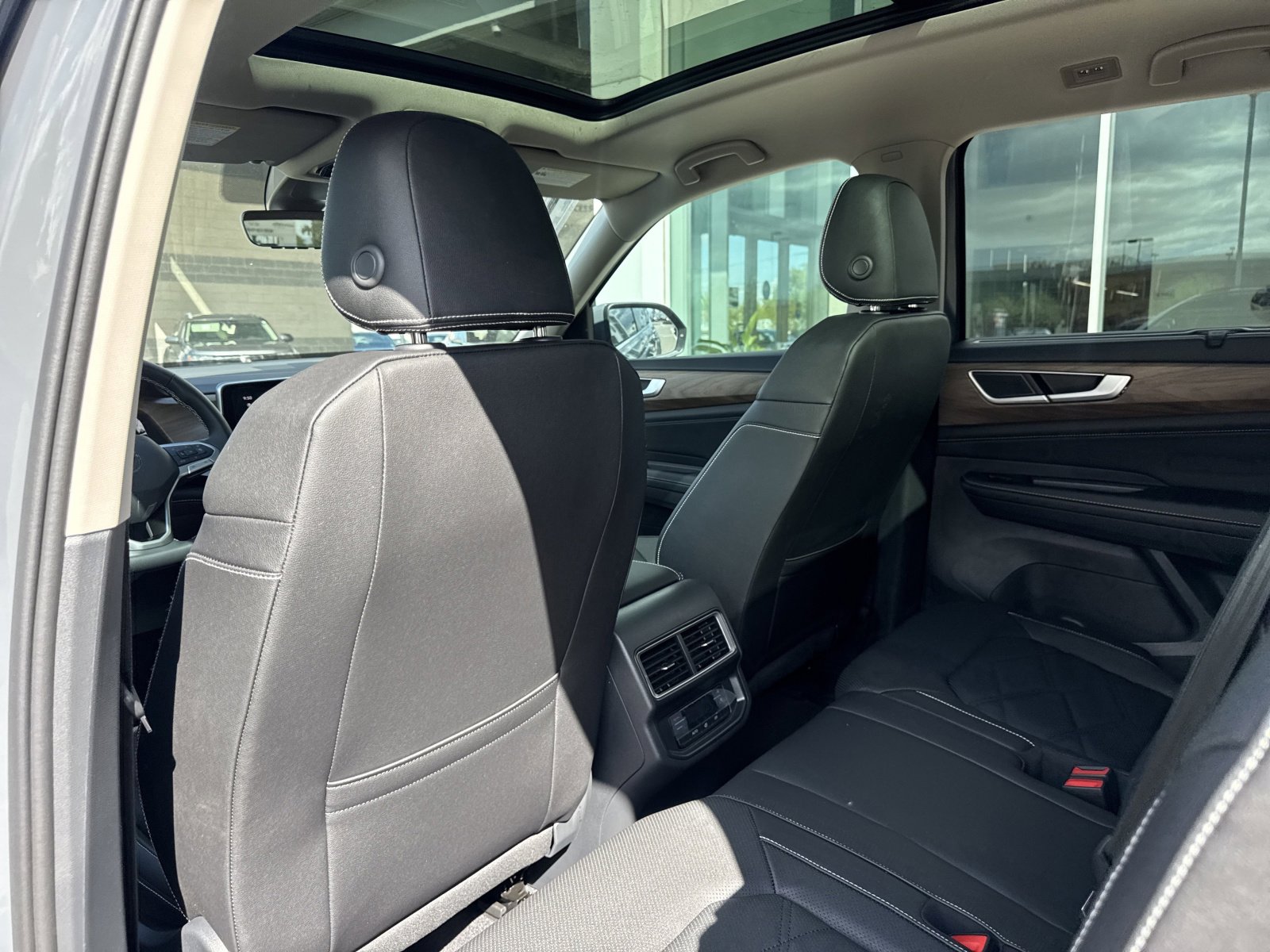 New 2026 Volkswagen Atlas SE image 20