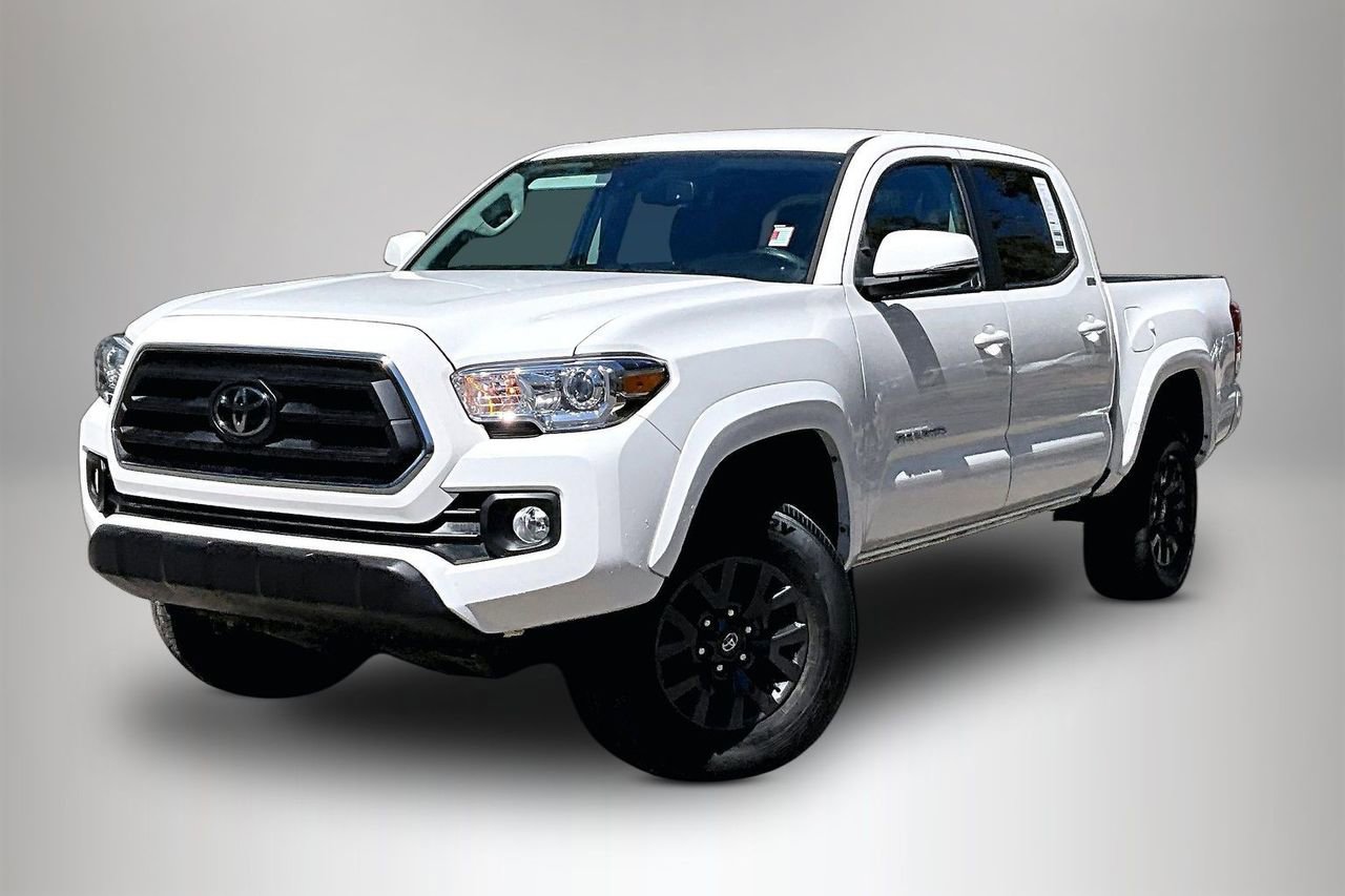Used 2022 Toyota Tacoma SR5 w/ Technology Package image 1