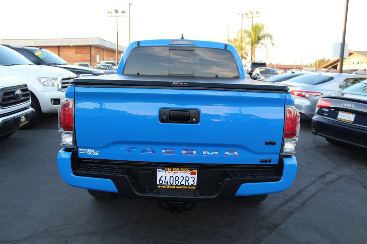 Used 2021 Toyota Tacoma TRD Sport AWD/4WD image 6