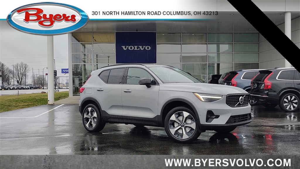 New 2026 Volvo XC40 B5 Plus w/ Protection Package Premier