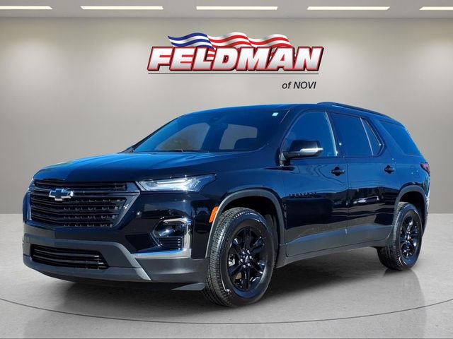 Used 2023 Chevrolet Traverse LT FWD image 1