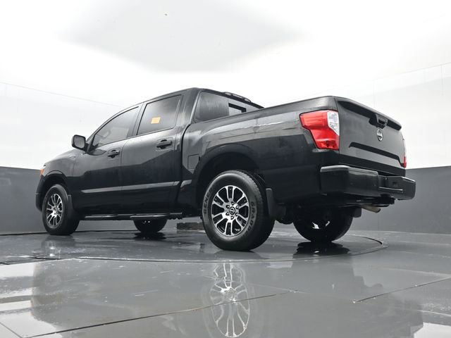 Used 2024 Nissan Titan SV image 22