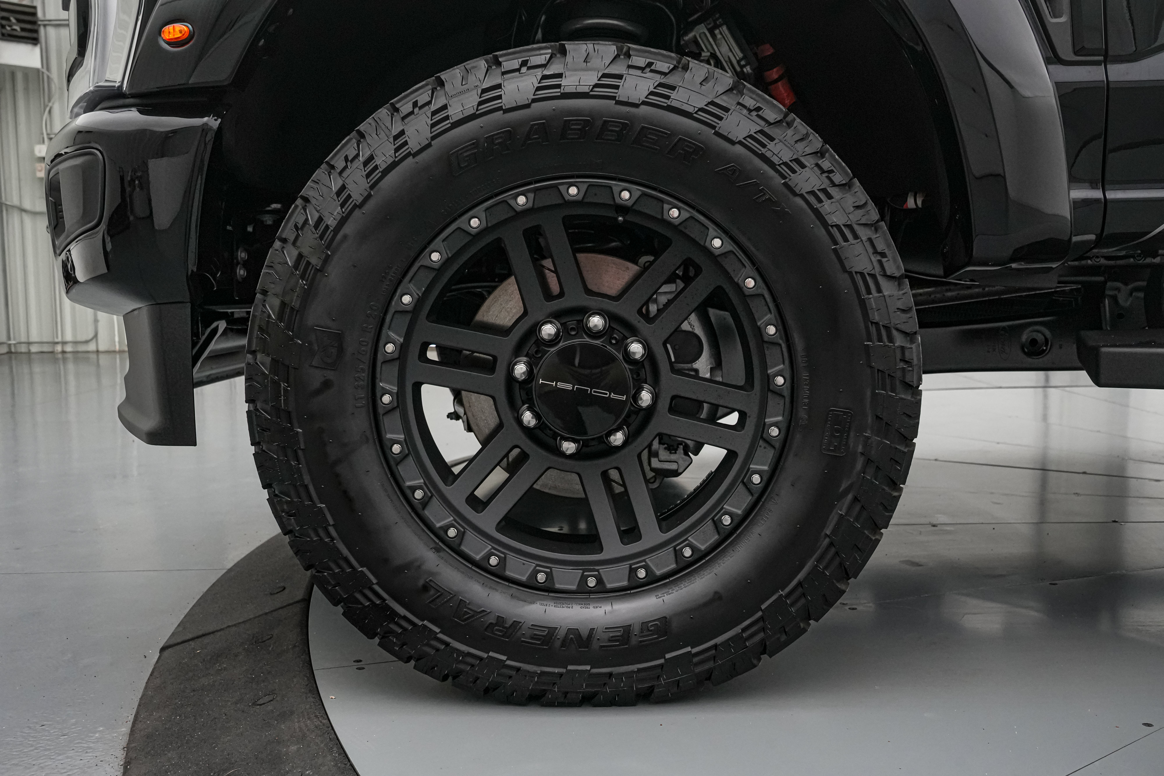 New 2026 Ford F250 Lariat w/ Black Appearance Package AWD/4WD image 12