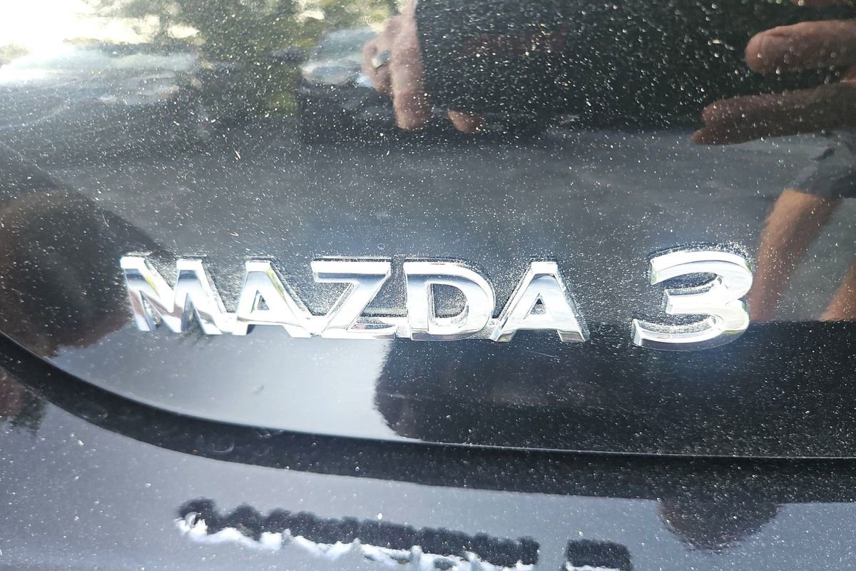 Used 2021 MAZDA MAZDA3 s image 21