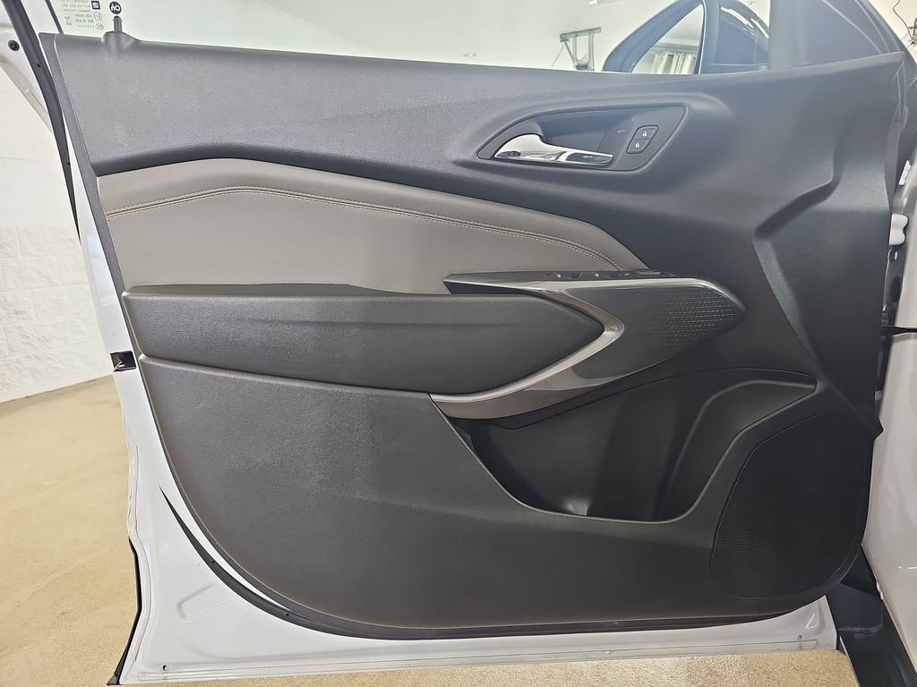 Certified 2024 Chevrolet Trax ACTIV w/ Driver Confidence Package image 30