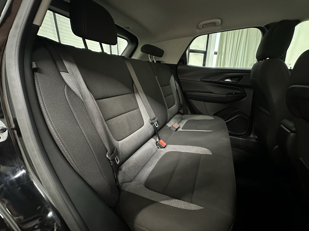 Used 2026 Chevrolet TrailBlazer LT w/ LT Cold Weather Package FWD image 16