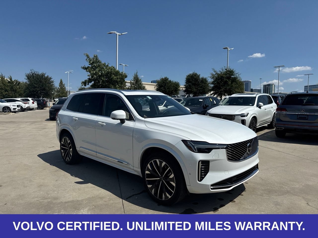 Certified 2026 Volvo XC90 B6 Plus AWD/4WD image 4