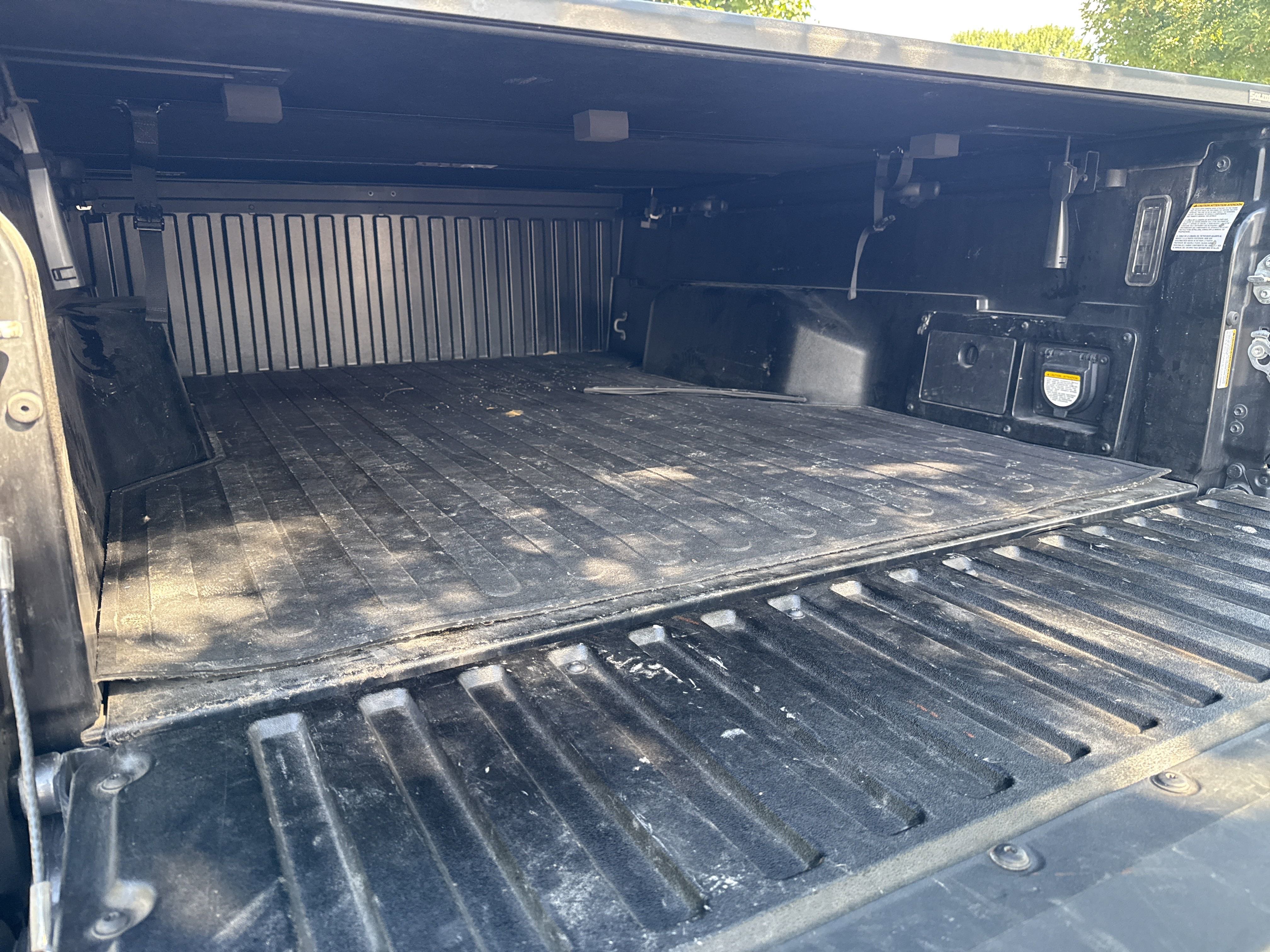 Used 2022 Toyota Tacoma TRD Off-Road w/ Technology Package image 12