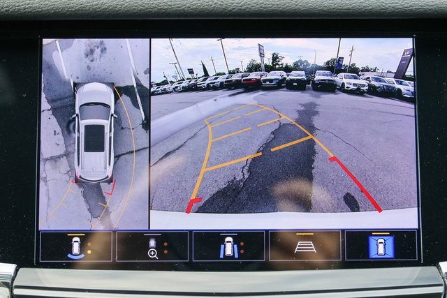 Used 2023 Cadillac XT6 Premium Luxury w/ Technology Package image 36