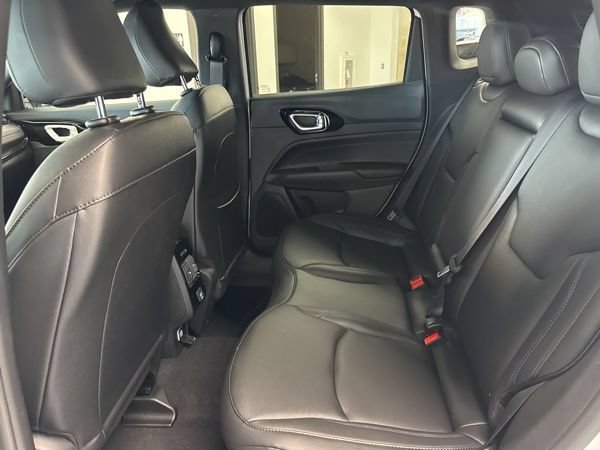 New 2026 Jeep Compass Limited AWD/4WD image 18