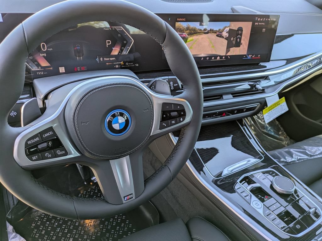 New 2026 BMW X5 xDrive50e w/ M Sport Package AWD/4WD image 16