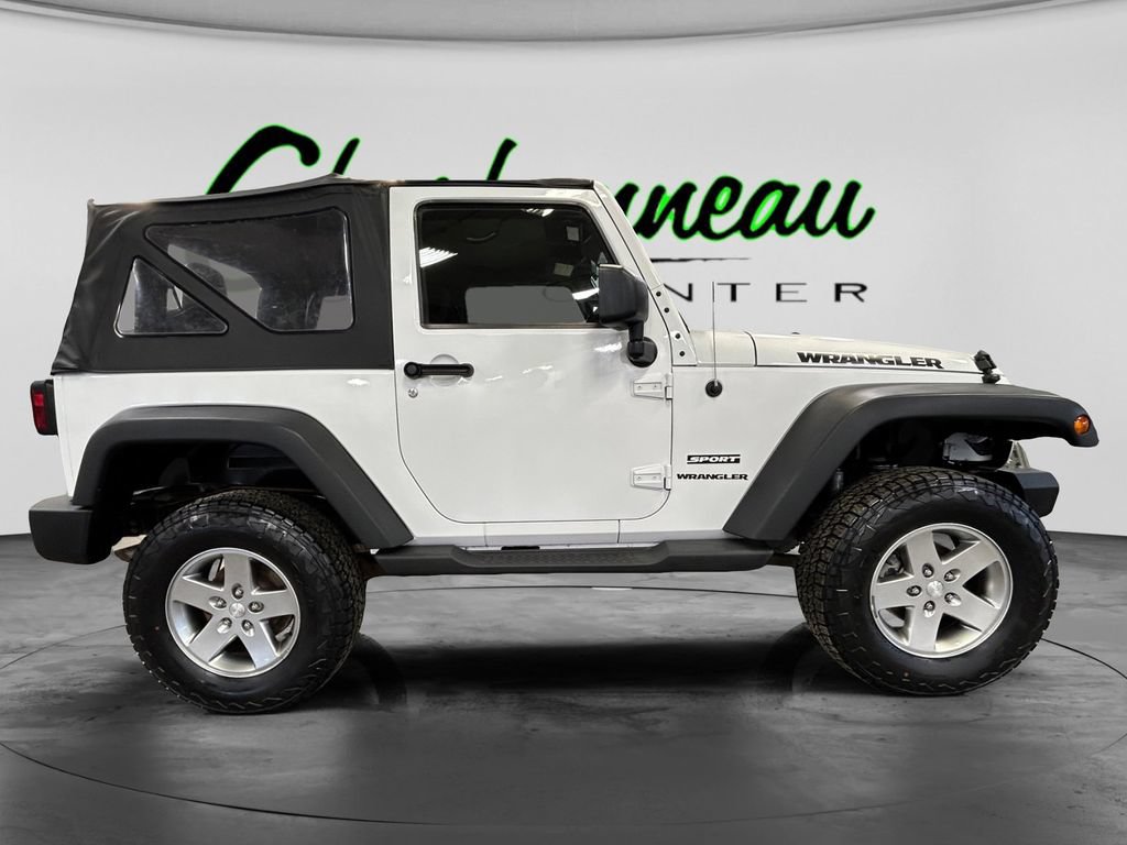 Used 2011 Jeep Wrangler Sport AWD/4WD image 6