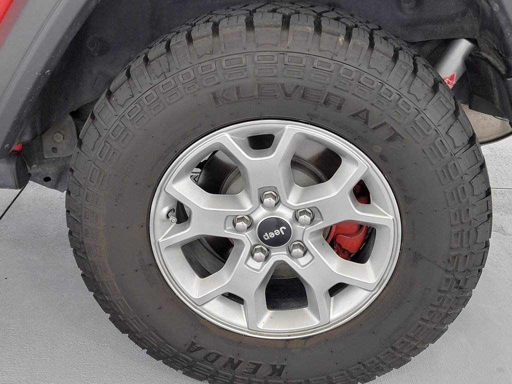 Used 2020 Jeep Wrangler Sport image 12