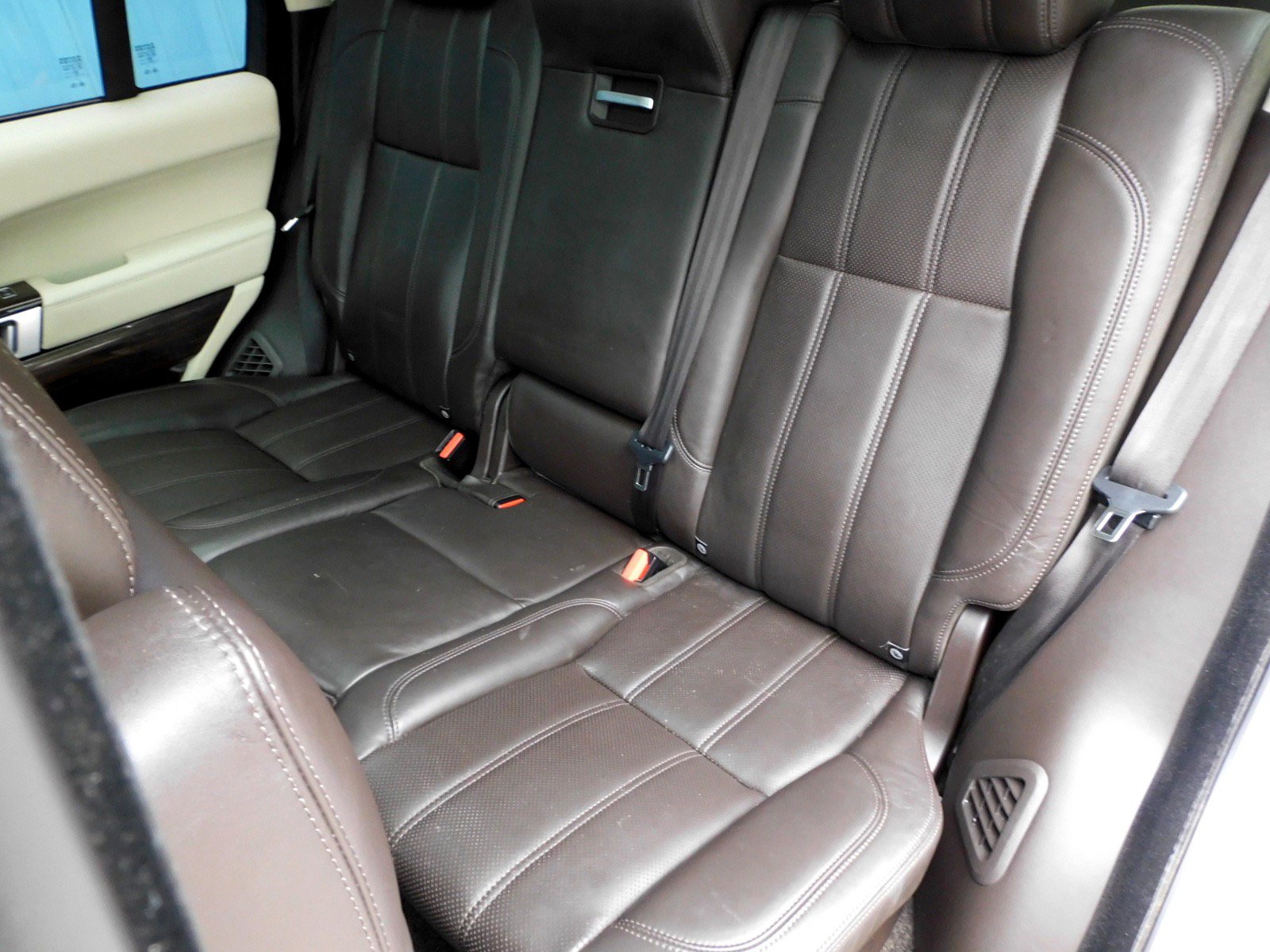 Used 2016 Land Rover Range Rover HSE AWD/4WD image 16