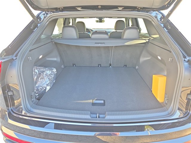 New 2026 Volkswagen Atlas Cross Sport SEL Premium R-Line image 19