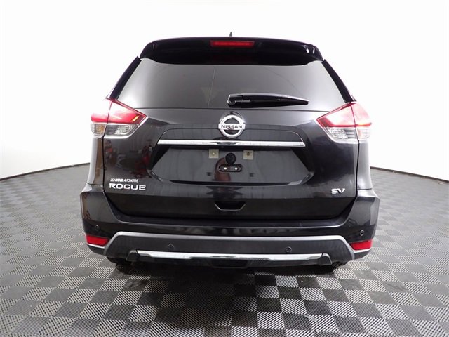 Used 2020 Nissan Rogue SV image 13