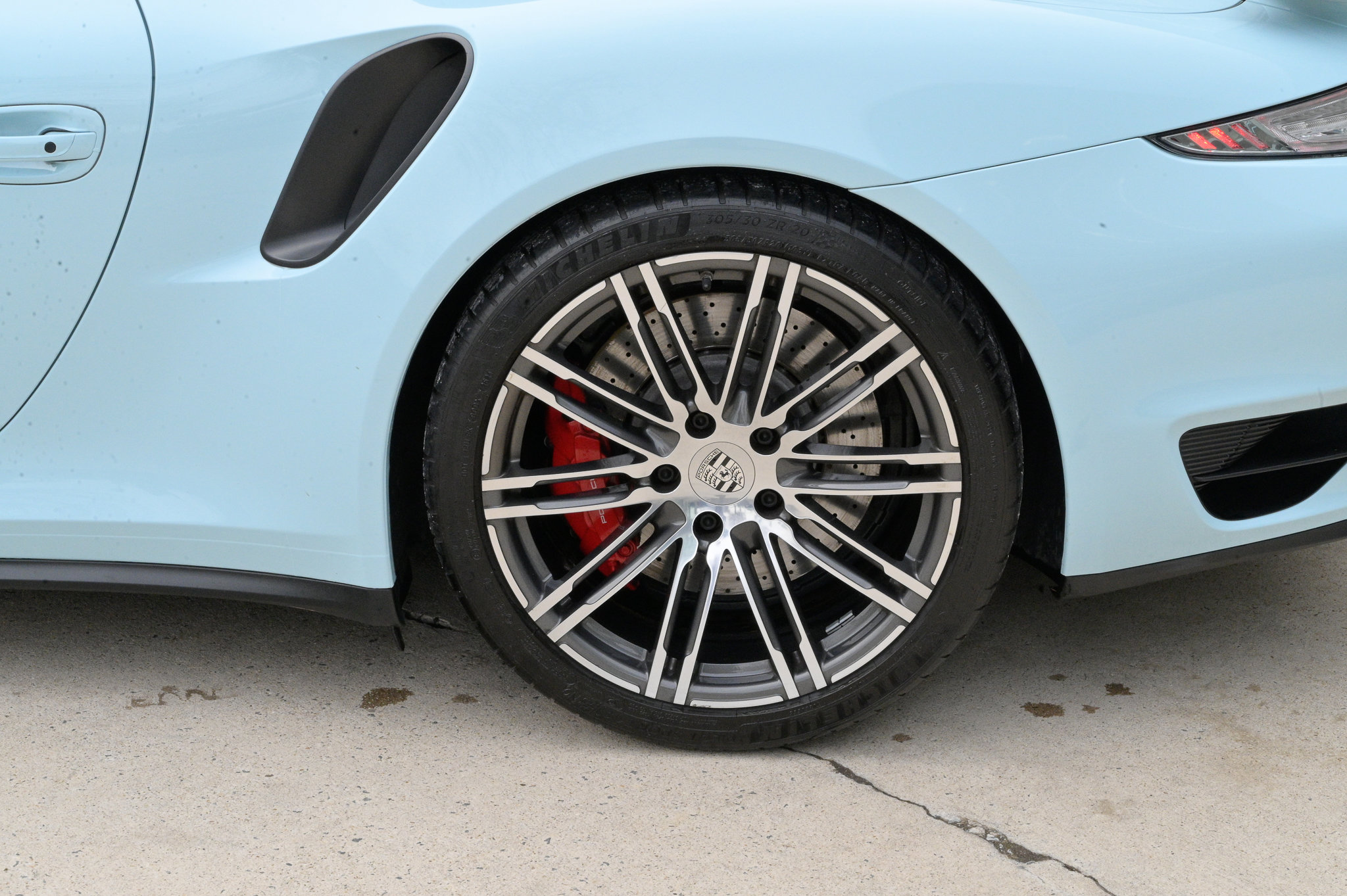 Used 2015 Porsche 911 Turbo image 10