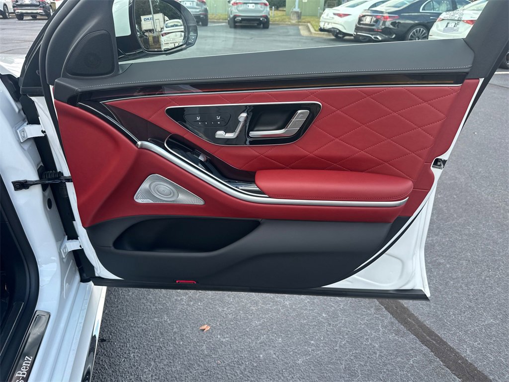 New 2026 Mercedes-Benz S 580 4MATIC Sedan image 16