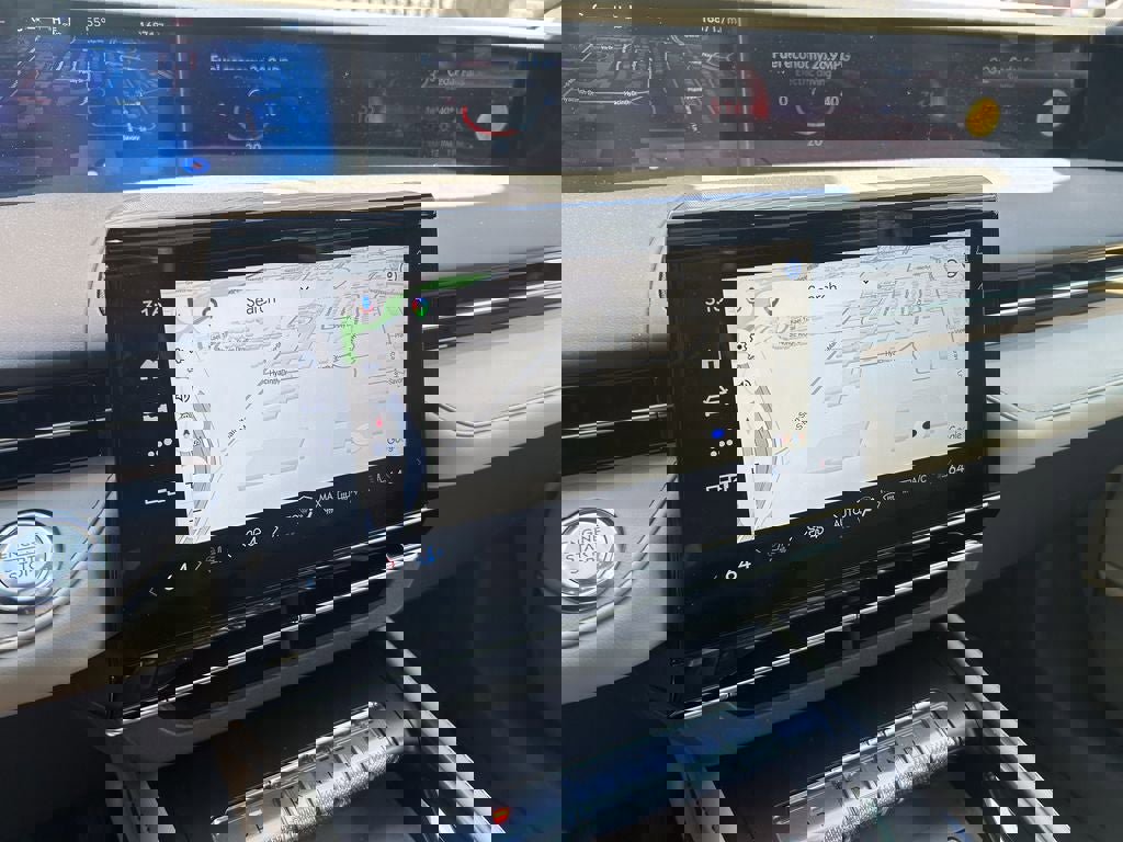 Used 2025 Lincoln Nautilus Reserve AWD/4WD image 31