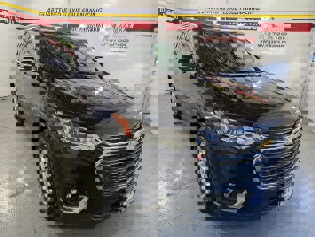 Used 2020 Chevrolet Traverse LT image 1