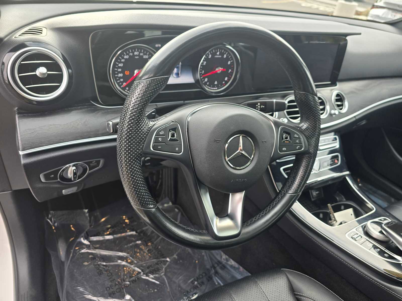 Used 2017 Mercedes-Benz E 300 image 27