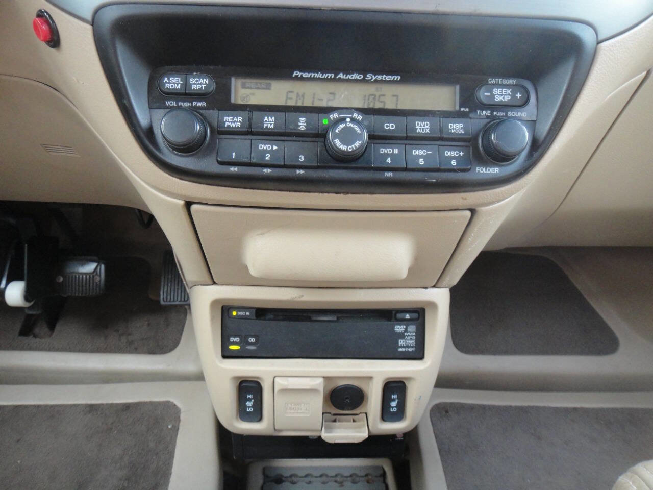 Used 2010 Honda Odyssey Touring image 25