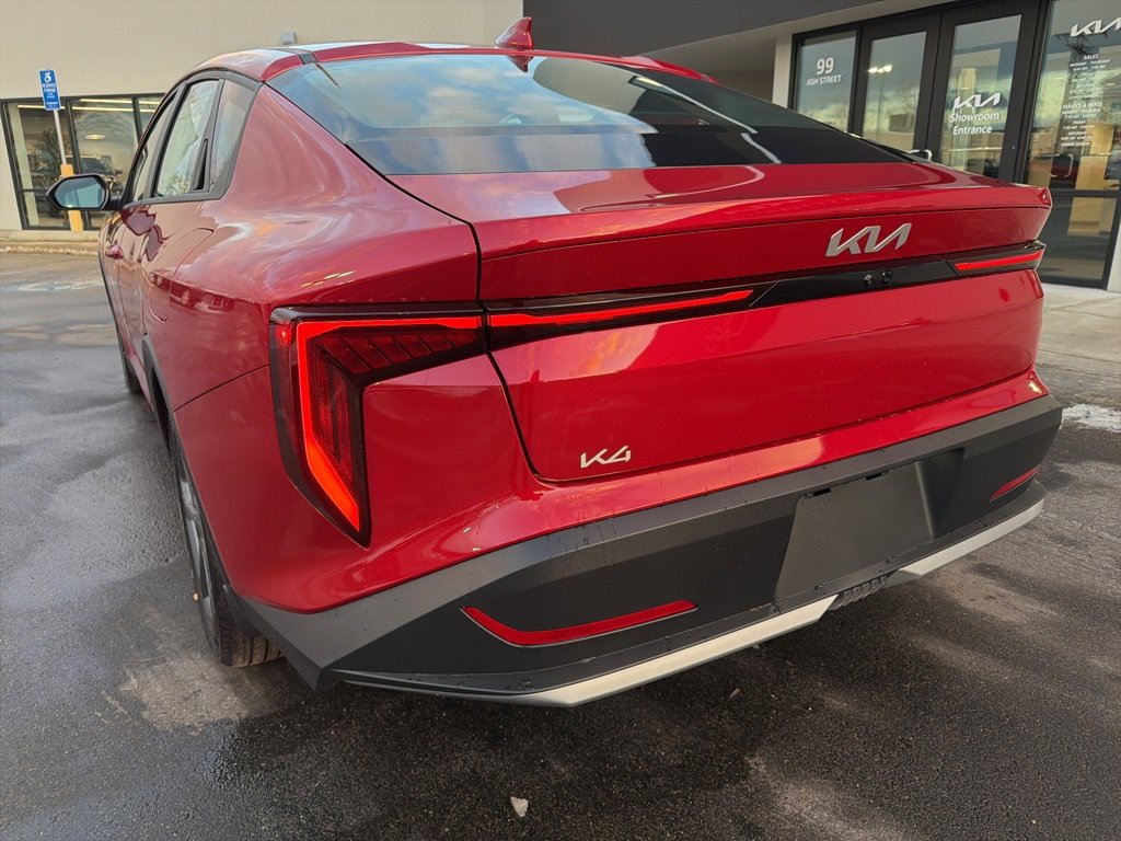 New 2025 Kia K4 LXS image 9